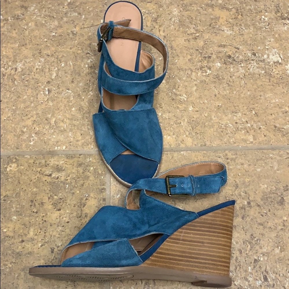 Caslon Soft Suede Leather Blue Wedge Heels